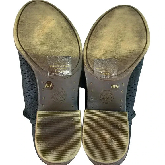 Lucky Brand Leather Perforated Ankle Boots Cut Out  Size 6M Black Baley Slip On - Picture 8 of 12